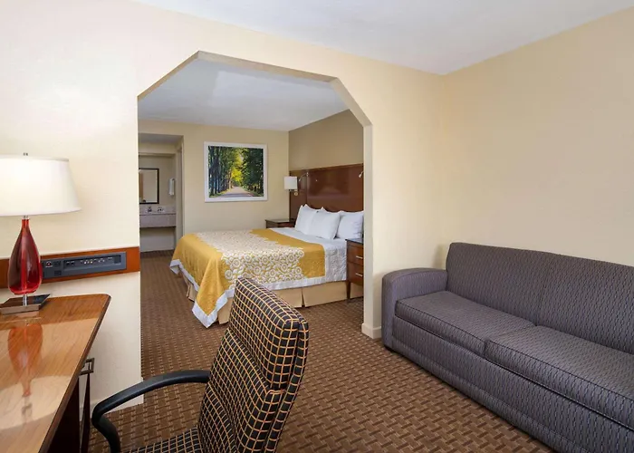 Days Inn By Wyndham Thomaston
